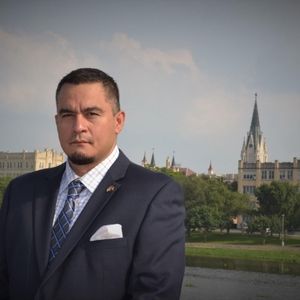 Meet your Posher, Ray